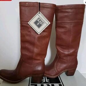Worn once and in box - Frye Womens Jane
Stitching Redwood Leather Boots 10